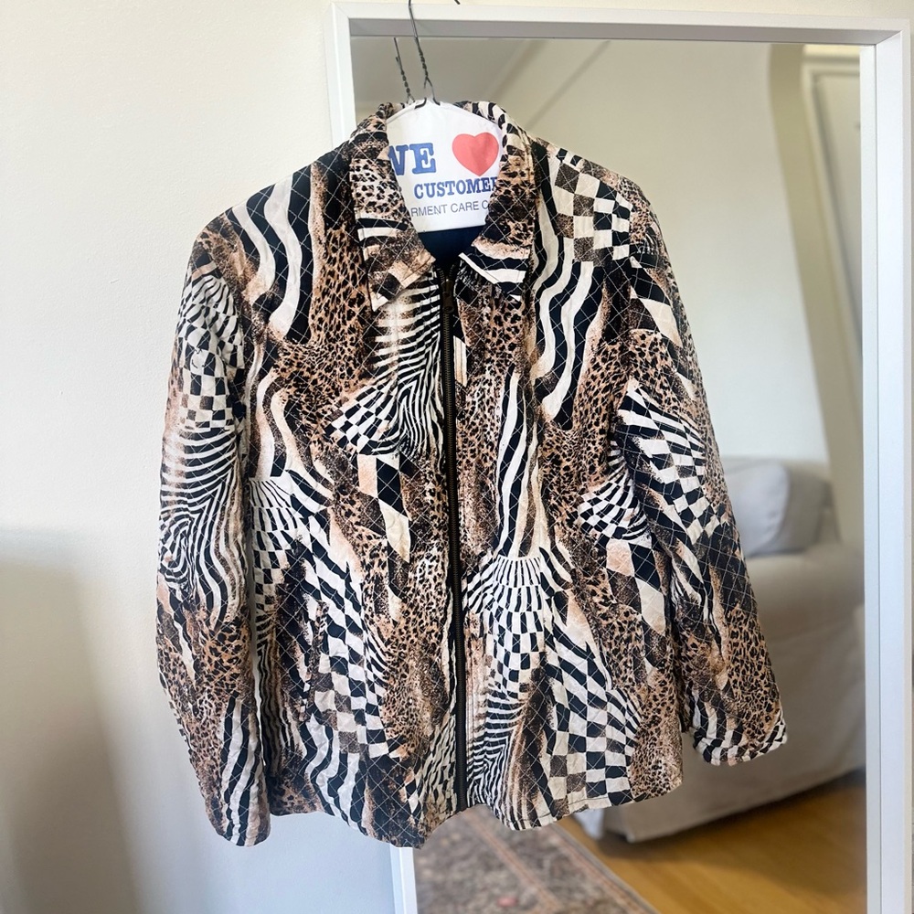 Vintage 90s FUDA International ? Quilted Silk Jacket (Fits US 4–8)